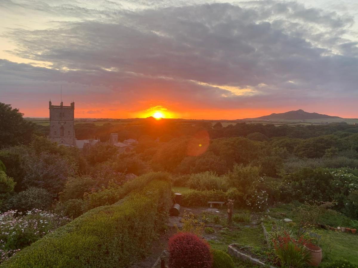 St Davids Gin & Kitchen - The Cathedral Villas Exteriér fotografie