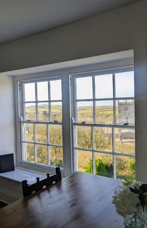 St Davids Gin & Kitchen - The Cathedral Villas Exteriér fotografie
