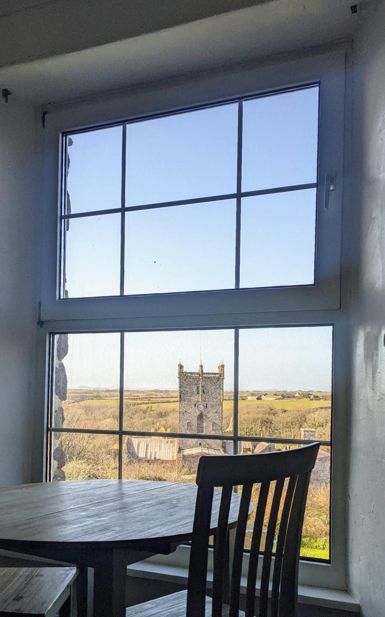 St Davids Gin & Kitchen - The Cathedral Villas Exteriér fotografie